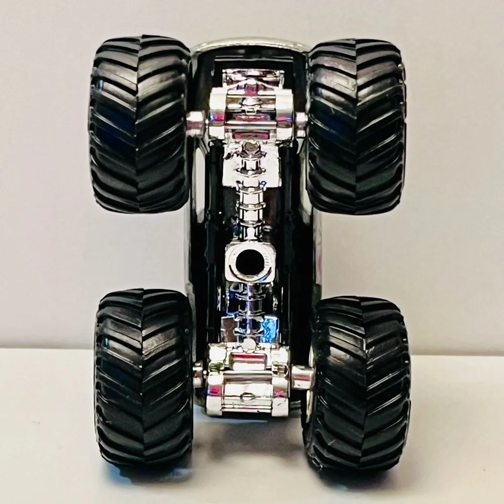 Hot Wheels Monster jam Mohawk Warrior